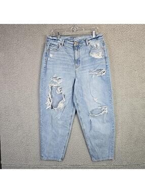 American Eagle Relaxed Mom Jeans Size 14 Distressed Light Blue